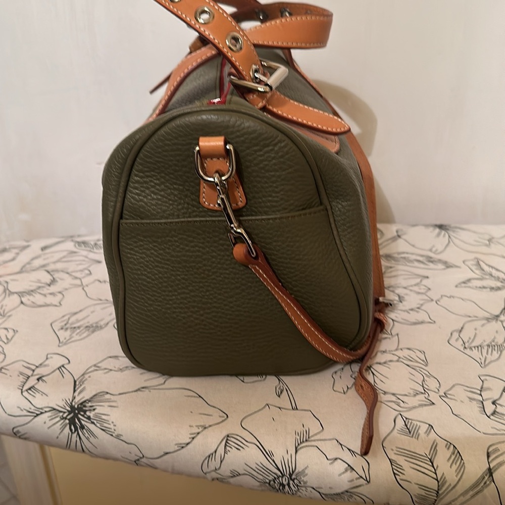 Handbag - Picture 5 of 9